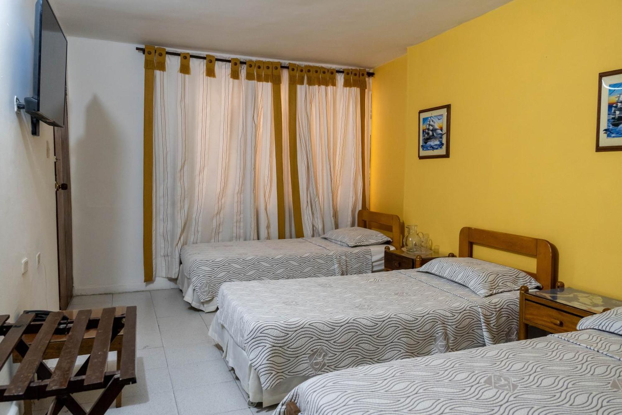 Hotel Veleros Cartagena Bagian luar foto