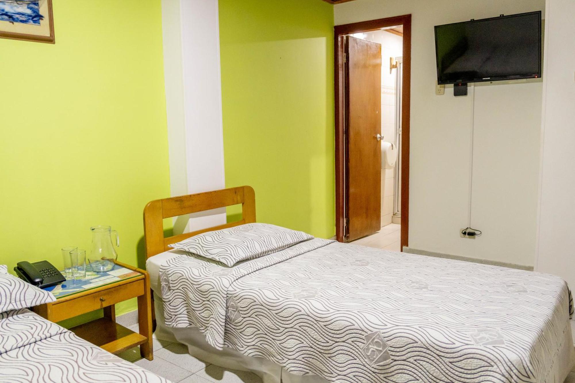 Hotel Veleros Cartagena Bagian luar foto